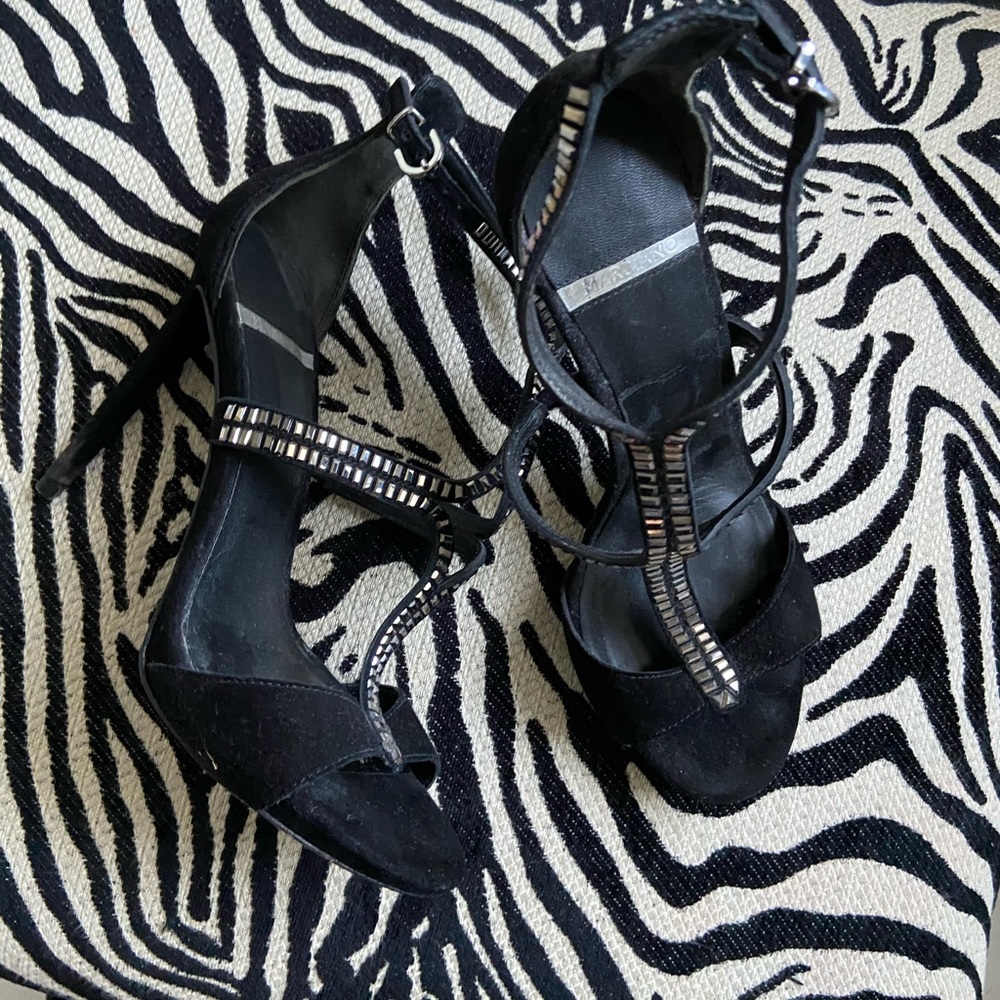 MARCIANO Heels 🖤 - Picture 3 of 7